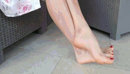 Sexy feet 33 MP4(1280x720)FHD