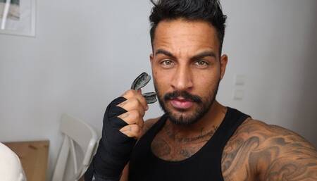 Boxing mouthguard mouth tour - Lalo Cortez