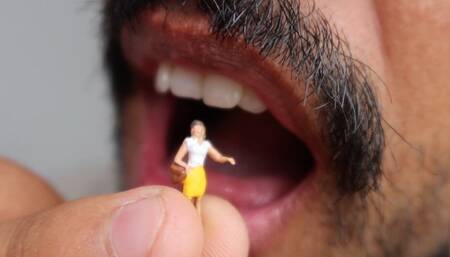 Giant mouth tour - Lalo Cortez