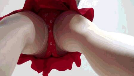 I like to tease you with my bright panties AVI(1920x1080)FHD