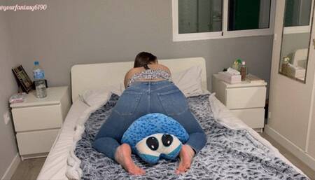 Farting on my plushie friend