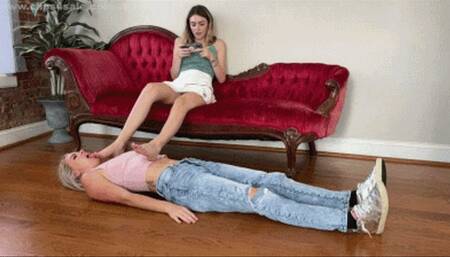 Gamer brat's foot-mat (hd)