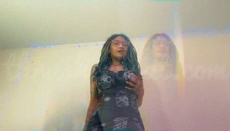 THE RICH GIRL'S BITCH