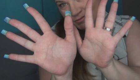 Friend Comes Over Hand Worship Fun On The Couch (MP4) ~ MissDias Playground