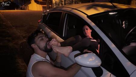 Nara let an stranger worship her sweaty feet in public (720 EN-sub)