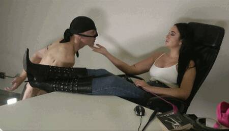 LadyKatharinasBootsCleaning (MP4)