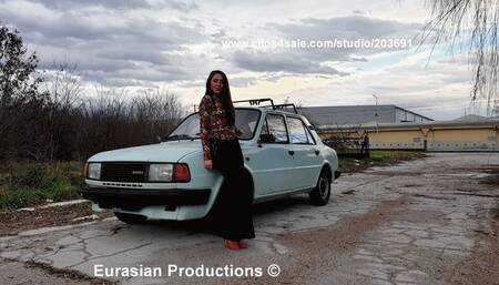 81B - Katya Skoda driving to the city - pedal cam