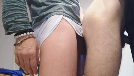 Mature sports coach takes a twink's ass in bareback style