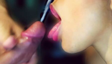 She didn't want to give me pussy on the first date, she gave me a wet blowjob and let me cum in her mouth