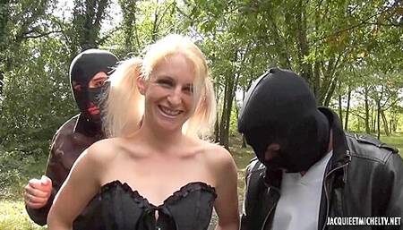 Missy Charme - Champagne Et Sexe A Gogo ! Part 1