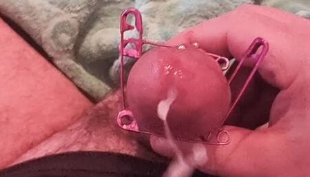 Cumming with needles
