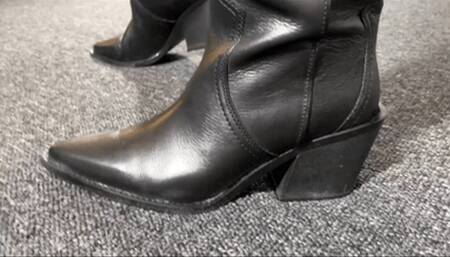 Lady Isla - Hands Trampling in my Brand New Leather Boots (1080p MP4)