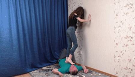 Skinny beauty marches on the buddy's chest and head, vf2375x 1080p