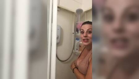 Dani Britten Facebook UK Shower Live
