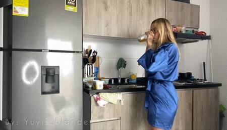 Cooking makes me very horny