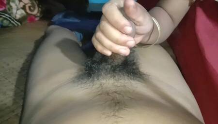 Sister-in-law masturbated her friend's stepson and removed the water