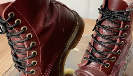 A Crushing Date with Doc Martens - Foodcrush POV and underglass views - doublecam - 4K