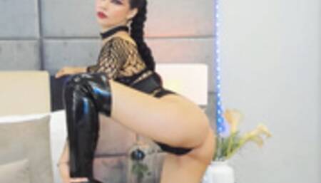 Plunge Your Tongue Into Her Cumming Pussy