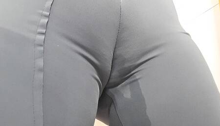 My freak way using Yoga pants