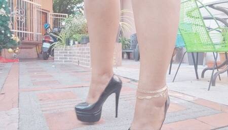 Ebony Goddess in Black pumps by Balbina