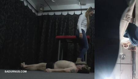 Mistress Amanda loves to smash her slave's face! Extra pov version!