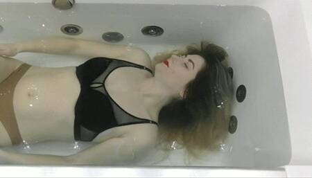 Face up underwater MP4 FULL HD 1080p