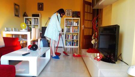 Housecleaning in my colourful winter pijama, my slippers and my warm dressing gown