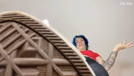 tiny man cleans giantess converse sneakers