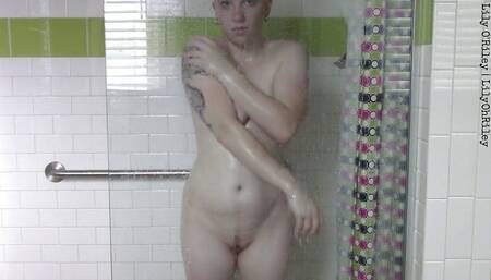 Bathroom cam : Standing shower