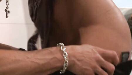 Ravishing brunette Audrey Bitoni and Tommy Gunn in hardcore video