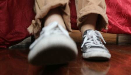 CONVERSE SOCKS AND SWEATY FEET