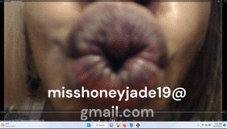 2023 NEW UPSIDE DOWN LIP SMELLING