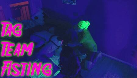 Tag Team Fisting with Patricia and Wilder Holes @mazmorbidfetish #fisting