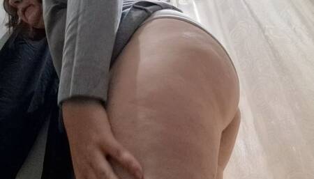 Farts in the dressing room big farts! 1080HD