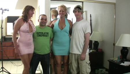 Young Neighboors Frank Amd Lee Foursome With Double Dee And Hottie Wife Tracy! (mp4)