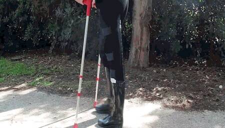 Excruciating pain from stretching MP4(1280*720)HD