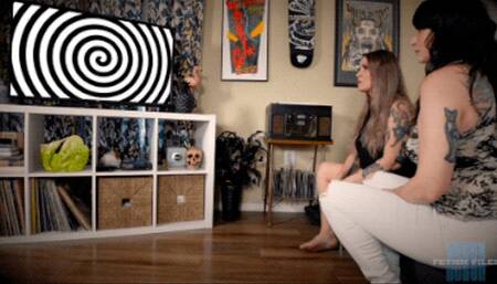 Nyxon & Whitney Mesmerized To Worship Each Other's Pretty Feet HD 1080p MP4