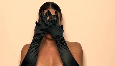 Body Roulette in gloves