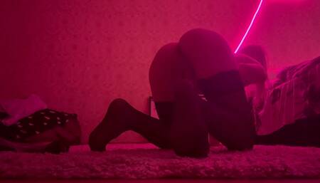 The girl fucks cam again