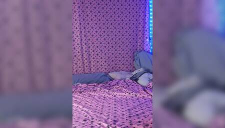 I grab my Sundays to pamper myself. look how I put cream all over my body after a rich and long bath.NSFW. Full Nude.