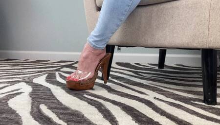 Kiara Mules Dangling, Shoeplay & Toe Tapping