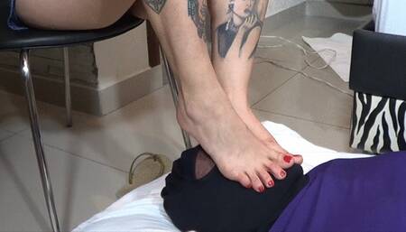 SERVE MY FEET OBEYING MY ORDERS