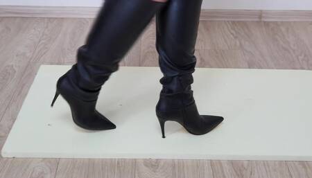 Foam Board Trample in Guess Boots