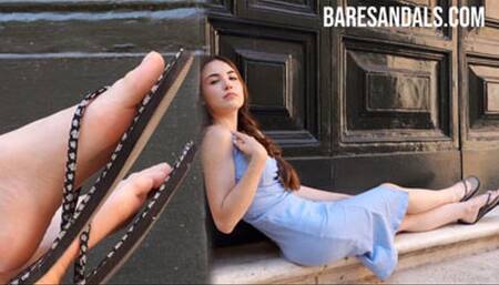 Mary's sitting flip flops tease - Video update 13277 HD