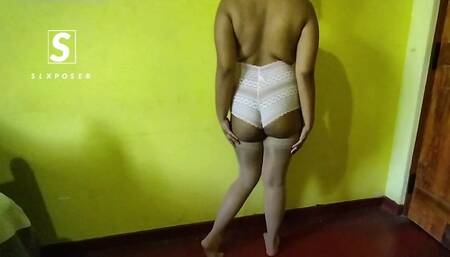 Cute sri lanka hot girl show her big ass
