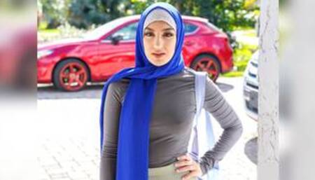 Big ass Arab college teen Violet Gems didnt like Mardi Gras at all