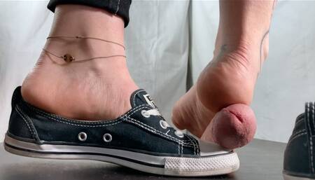 A Shoejob with Converse Ballet Sneakers - CBT, Footjob and Inshoe views - slavecam - 4K