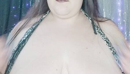 Nicki Pie smokes double VS120s while spitting and ashing on tits