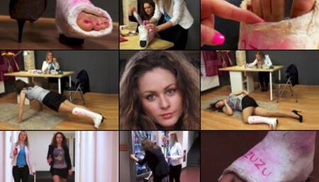 Zuzu Term SLWC Dealing with Her Aching Casted Foot at the Office with Foot Play (in HD 1920X1080)