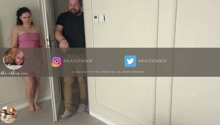 amateur WIFE gives a surprise blowjob